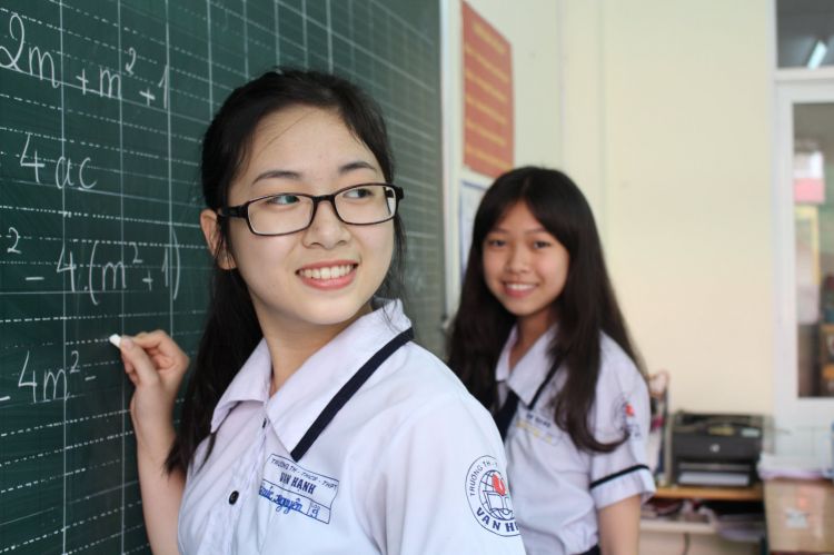 May đồng phục học sinh tại quận Tân Phú