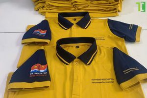 Áo thun đồng phục bị co rút